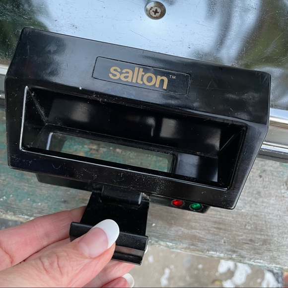 Salton Stainless Steel Sandwich Maker SA-5 - Picture 5 of 12